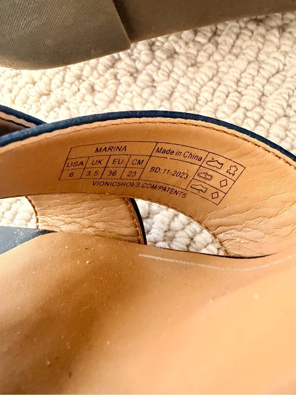 Vionic Navy Leather Ankle-Strap Wedge Sandals Size 6 NWOT